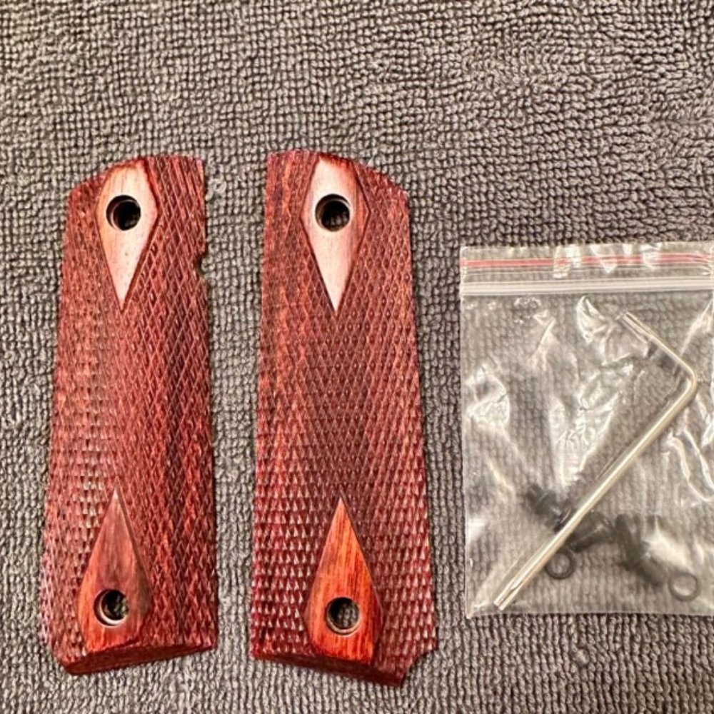 Altamont 1911 Standard Grips Rosewood **BRAND NEW** NEVER USED! - Picture 1 of 5